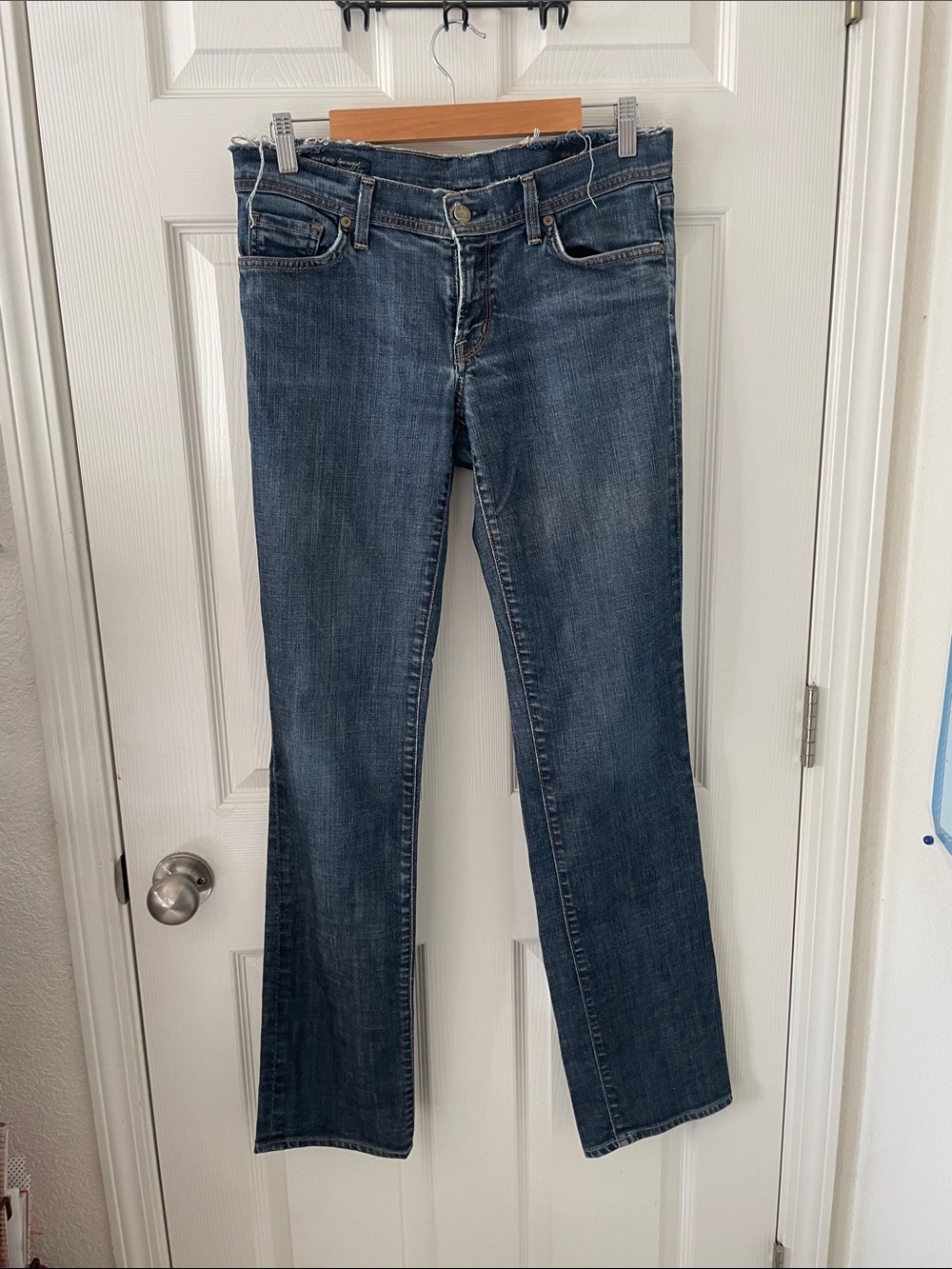 Citizens of Humanity Ava #142 stretch low waist straight leg Jeans size 31